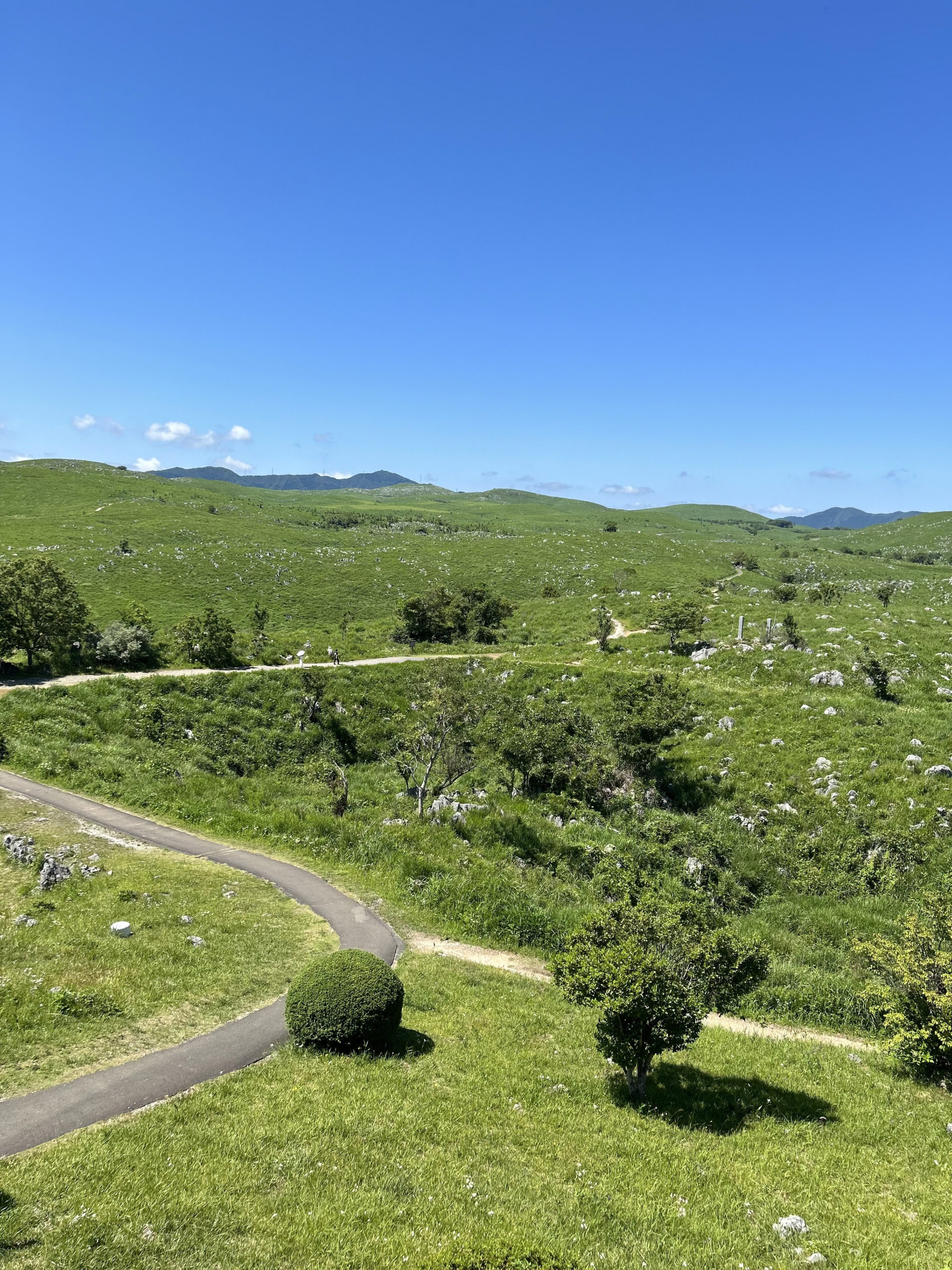 秋吉台 山口県 観光 ダウンロードフリー 無料写真 加工OK 商業使用可能