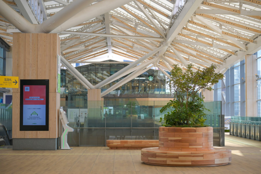 液晶広告 PR Panel 高輪ゲートウェイ 写真 無料 フリーダウンロード 東京 Takanawa Gateway Photo Free Download