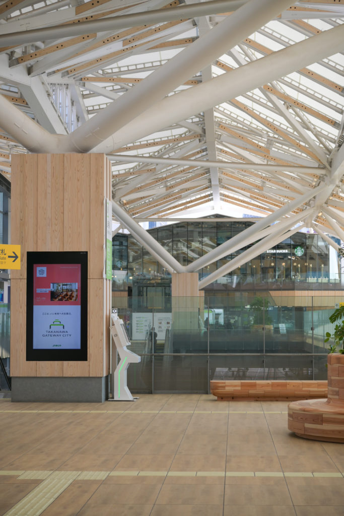 液晶広告 PR Panel 高輪ゲートウェイ 写真 無料 フリーダウンロード 東京 Takanawa Gateway Photo Free Download