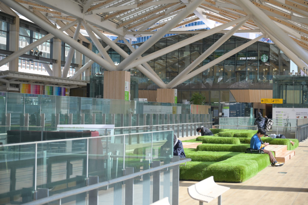 スターバックス Starbucks 高輪ゲートウェイ 写真 無料 フリーダウンロード 東京 Takanawa Gateway Photo Free Download