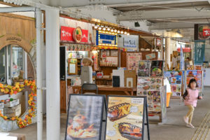 うるマルシェ 気になるご飯屋さんがいっぱい