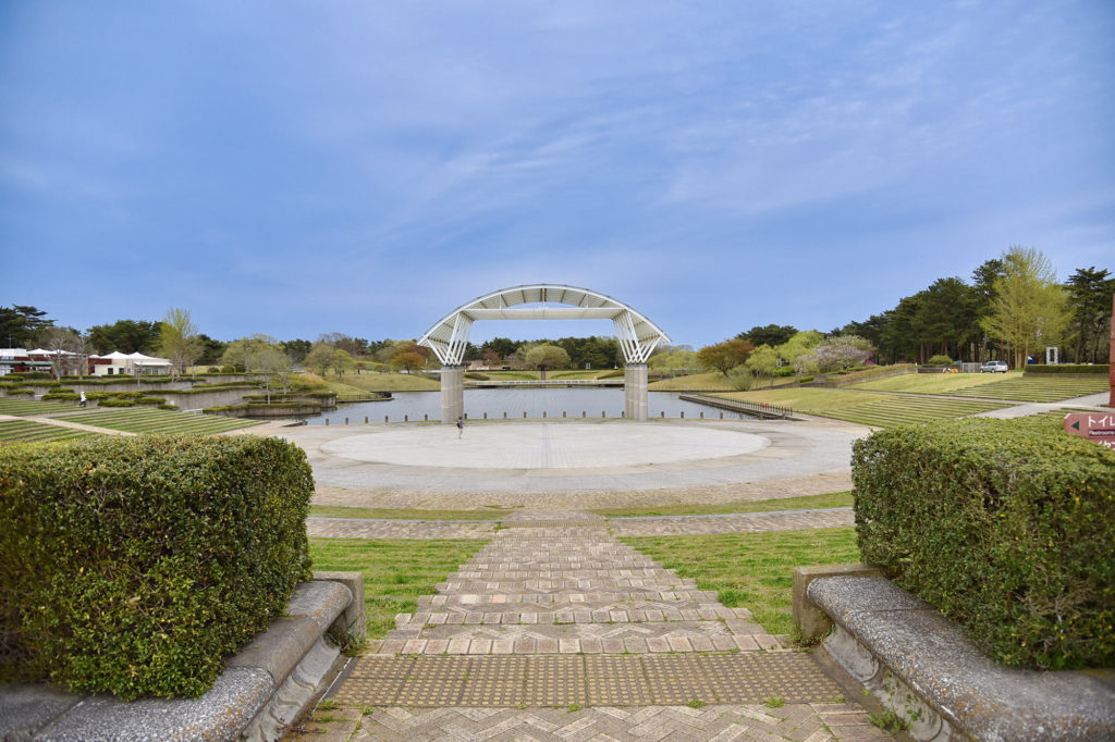 中央広場は、フェスティバルやマーケット、音楽ライブやアート展示など