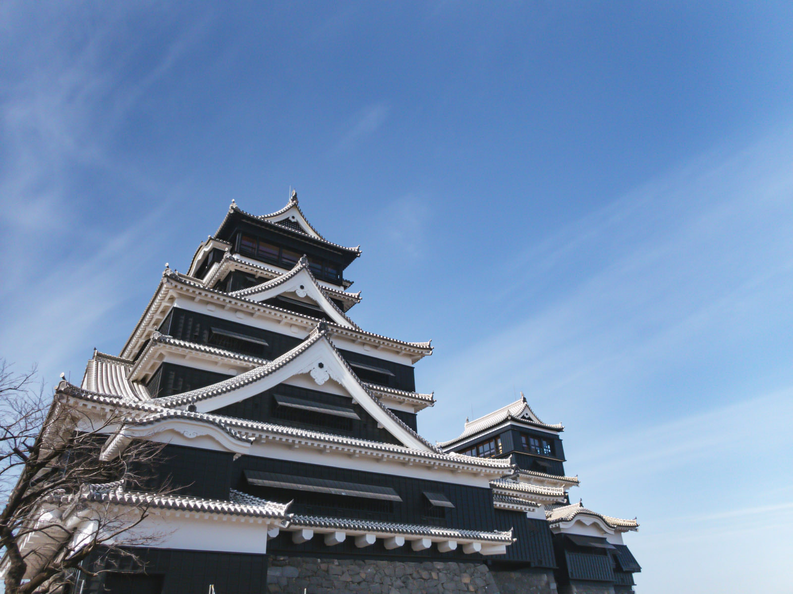 不屈の名城、歴史が息づく熊本城