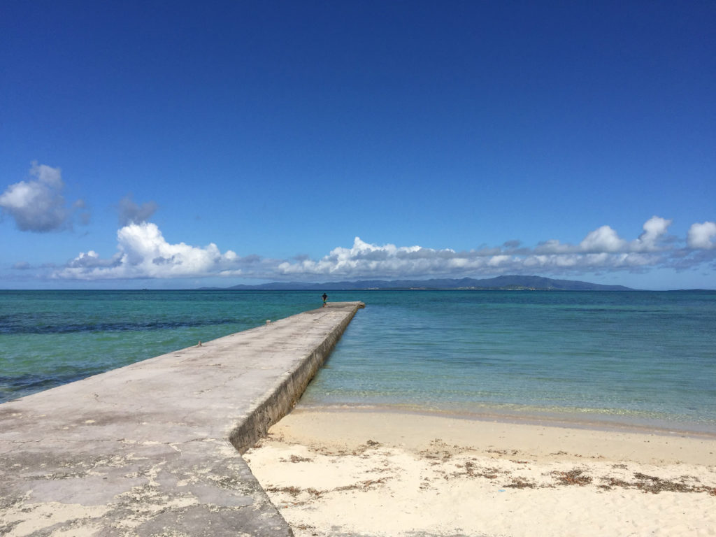 写真映え必至～！竹富島の西桟橋で極上の一枚を