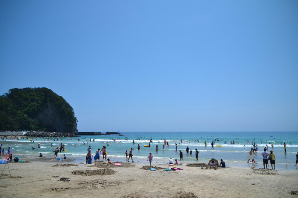 心ほどける、白浜ブルーの世界へ