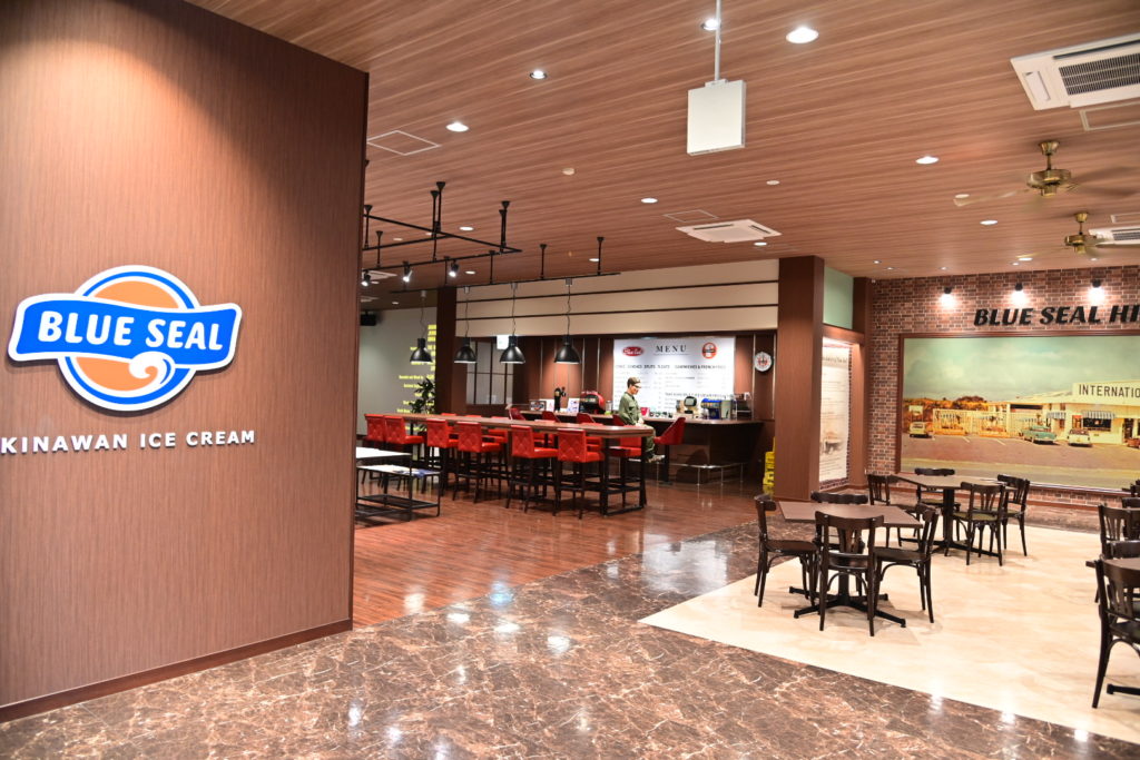 沖縄 南部 ブルーシール 牧港本店