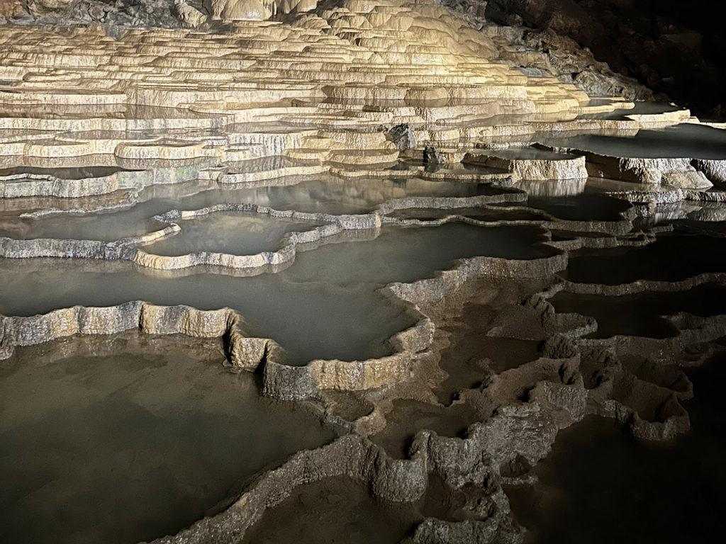 秋芳洞 Akiyoshido Cave 山口県 Yamaguchi