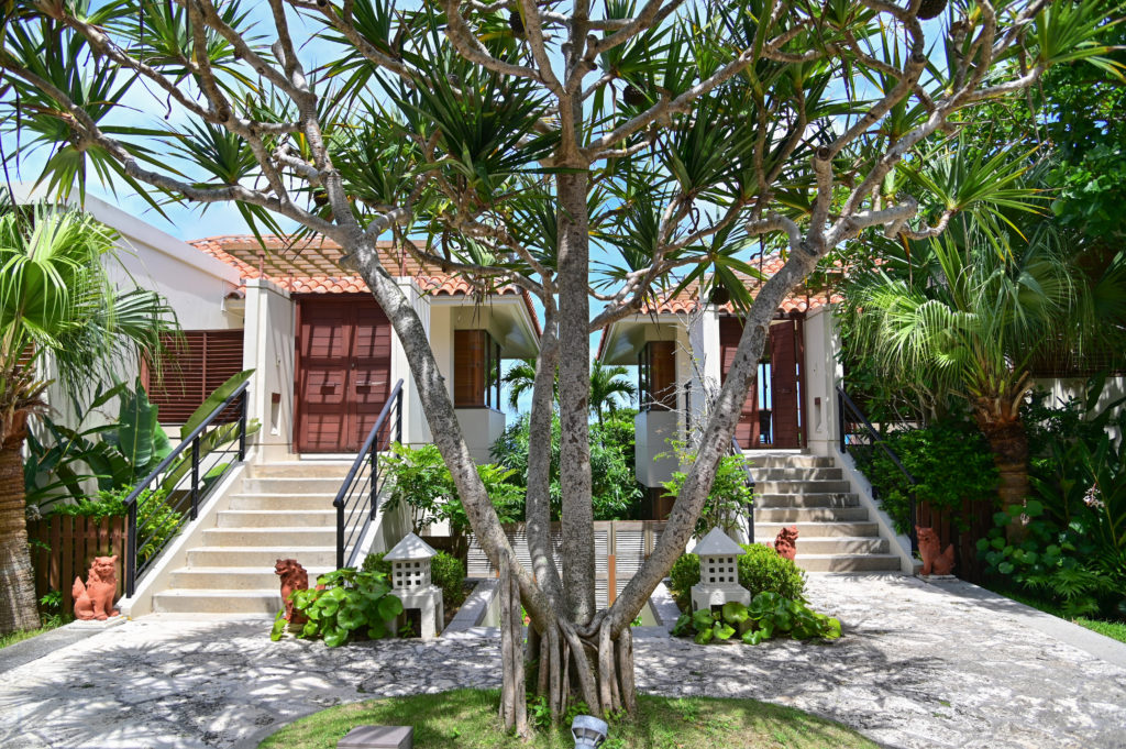 万国津梁館 Bankoku Shinryokan 沖縄中部