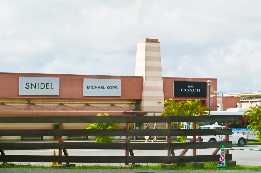 沖縄アウトレットモール あしびなー Okinawa Outlet Mall Ashibinaa 沖縄南部