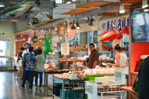 ファーマーズマーケットいとまん うまんちゅ市場 Farmers Market Itoman Umanchu Market 沖縄南部