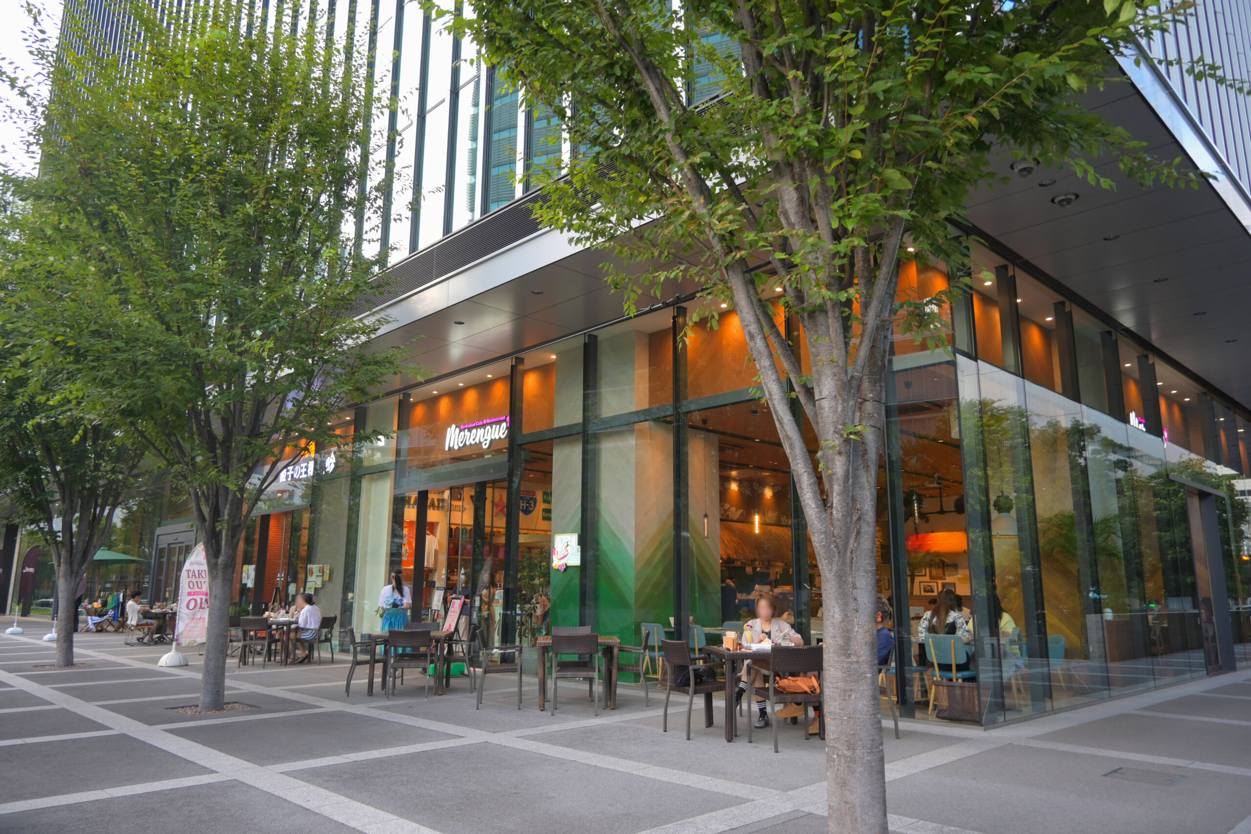 Hawaiian Cafe＆Restaurant Merengue ハワイアンカフェ＆レストラン メレンゲ、餃子の王様龍吟
