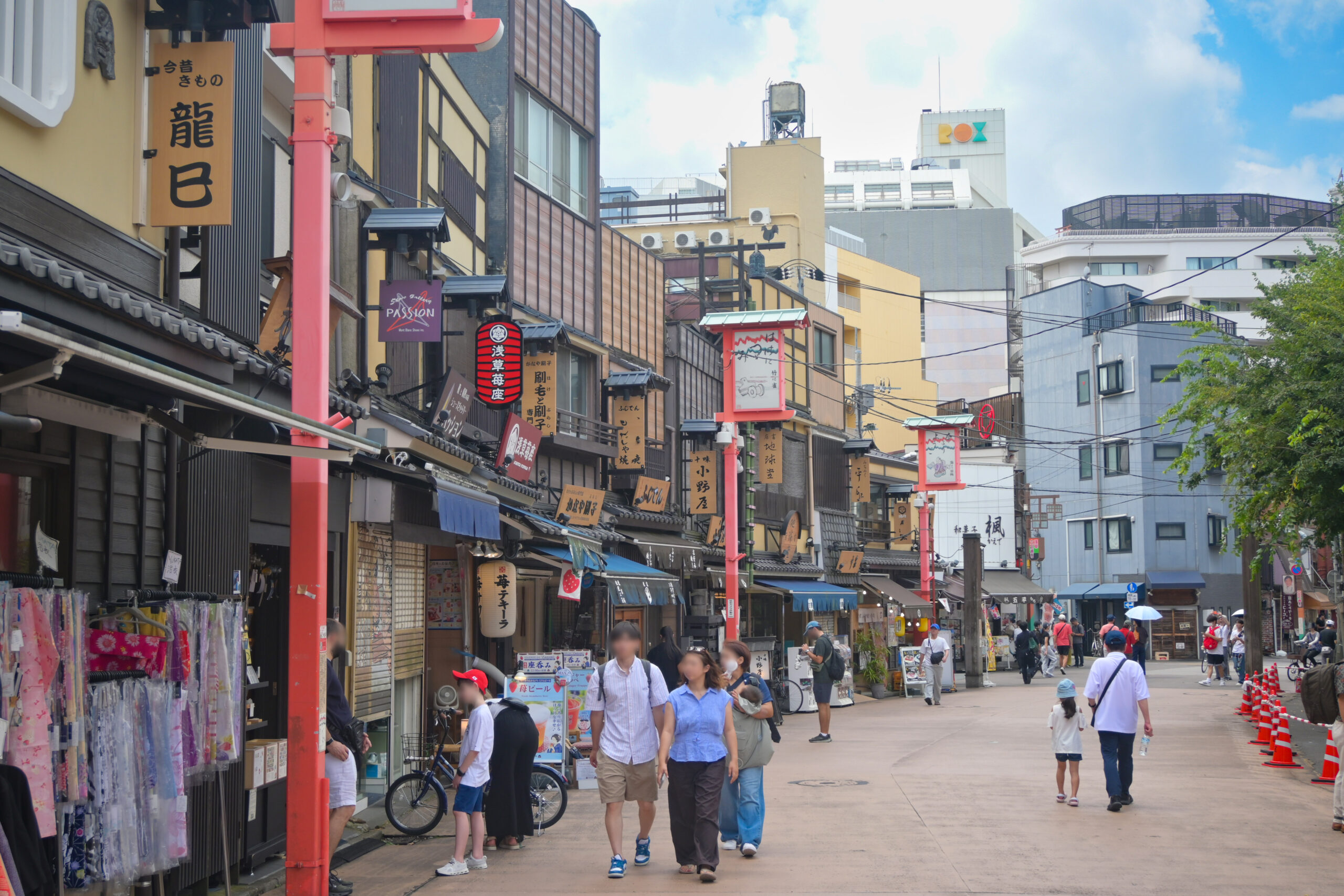 伝法院通り Denpoin-dori Street