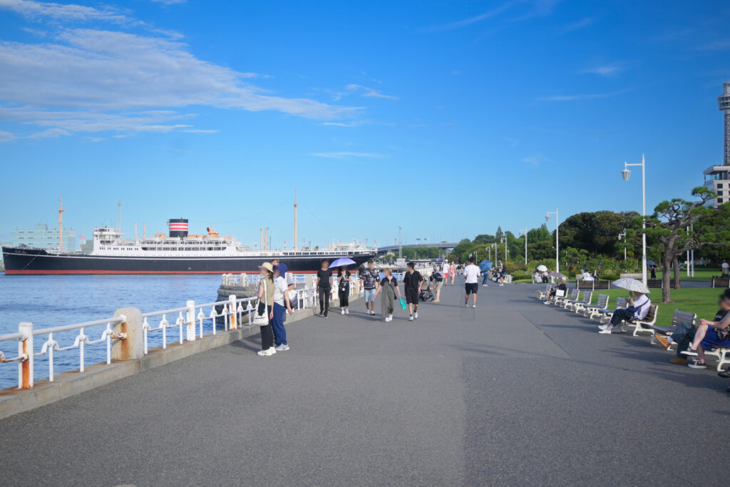 山下公園 氷川丸 Yamashita Park: Hikawa Maru