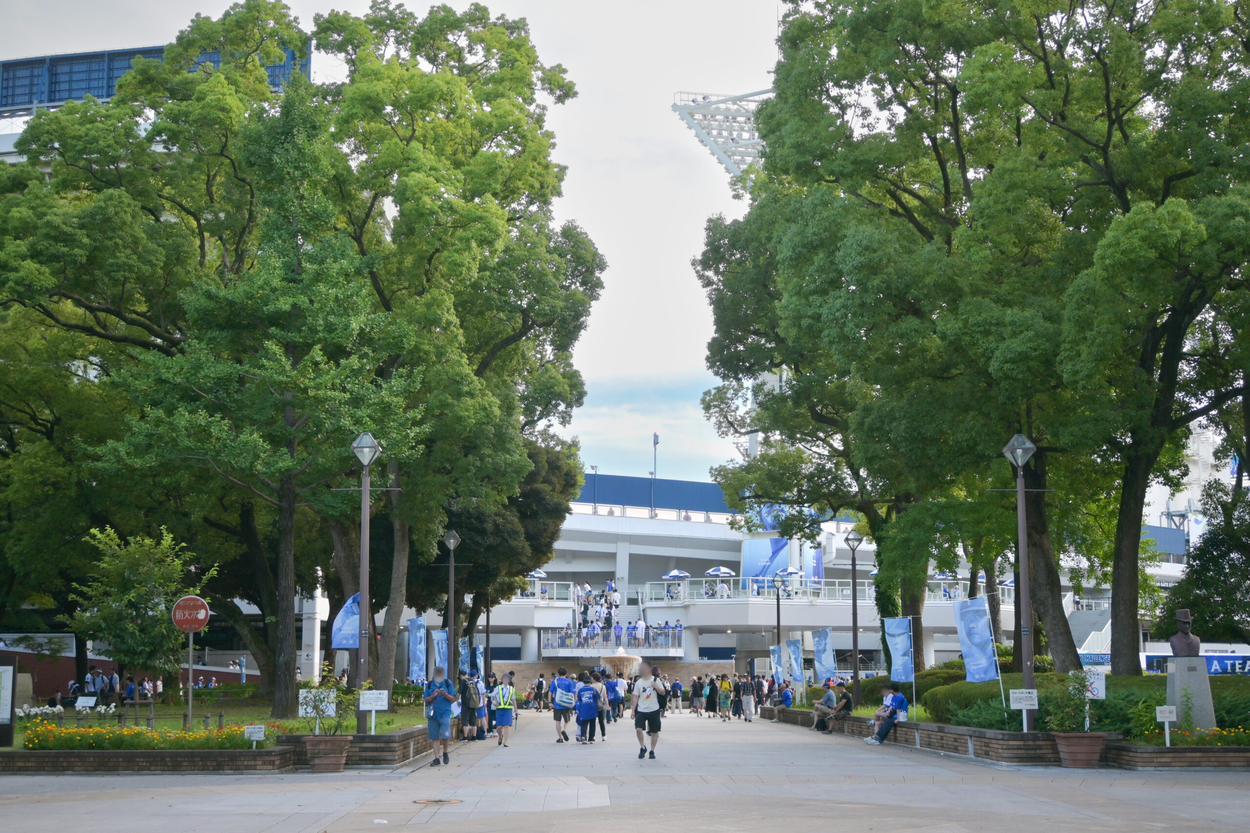 横浜スタジアム Yokohama Stadium