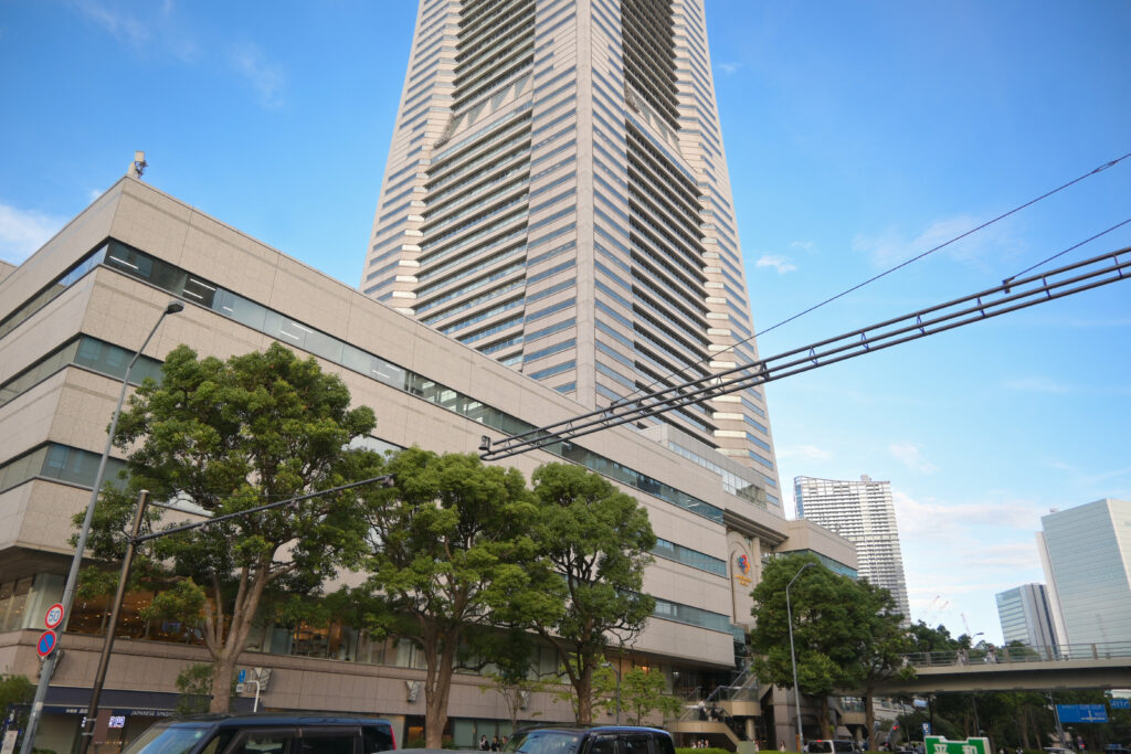 横浜ランドマークタワー Yokohama Landmark Tower