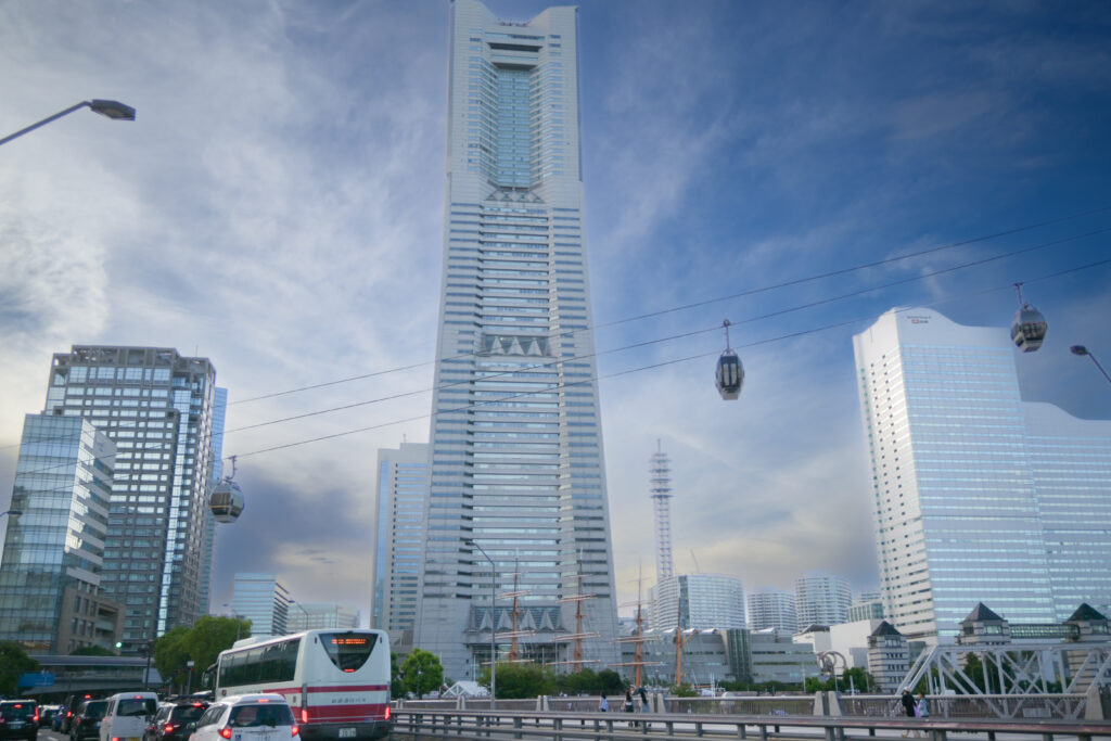 横浜ランドマークタワー Yokohama Landmark Tower