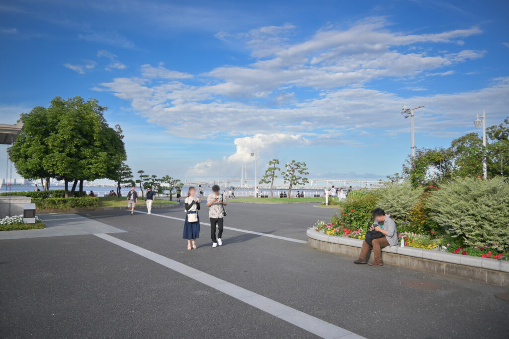 山下公園 臨港線プロムナード側 Yamashita Park, Rinko Line Promenade side