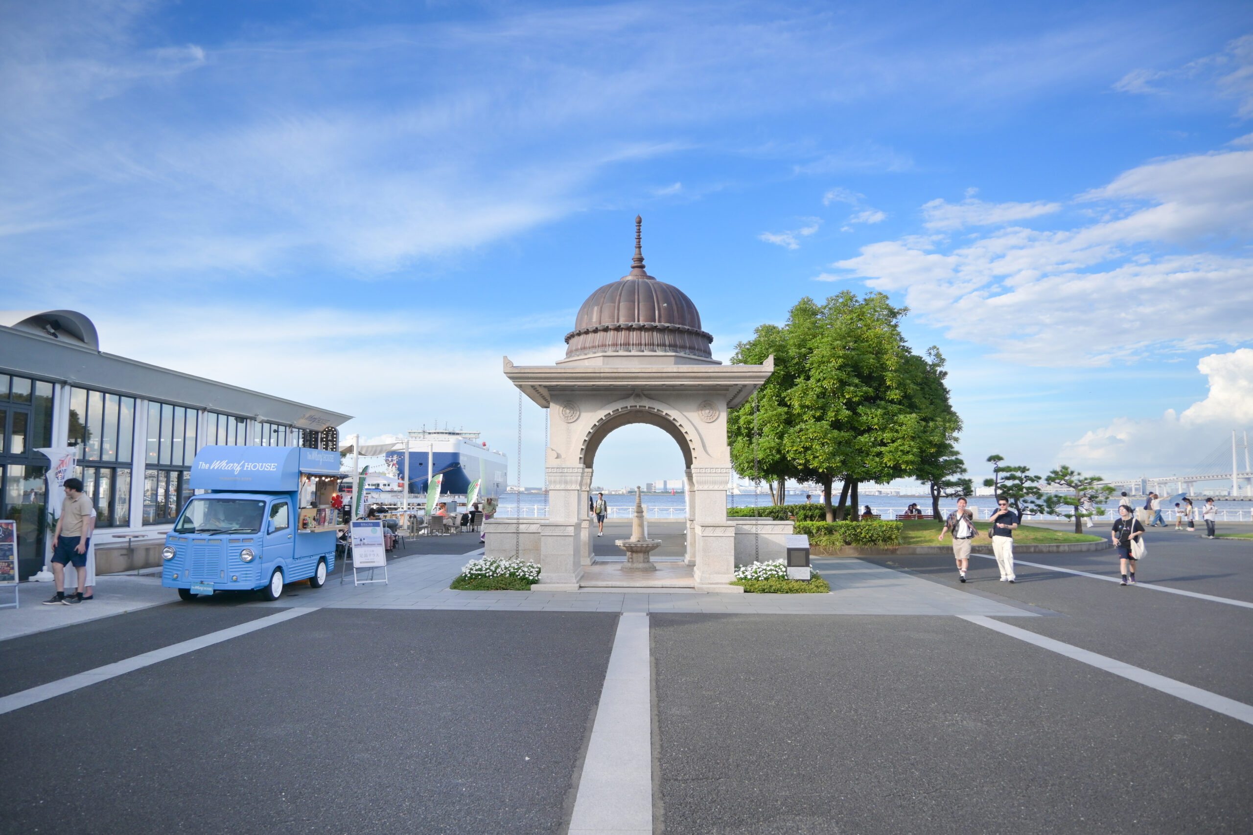 山下公園 臨港線プロムナード側 Yamashita Park, Rinko Line Promenade side